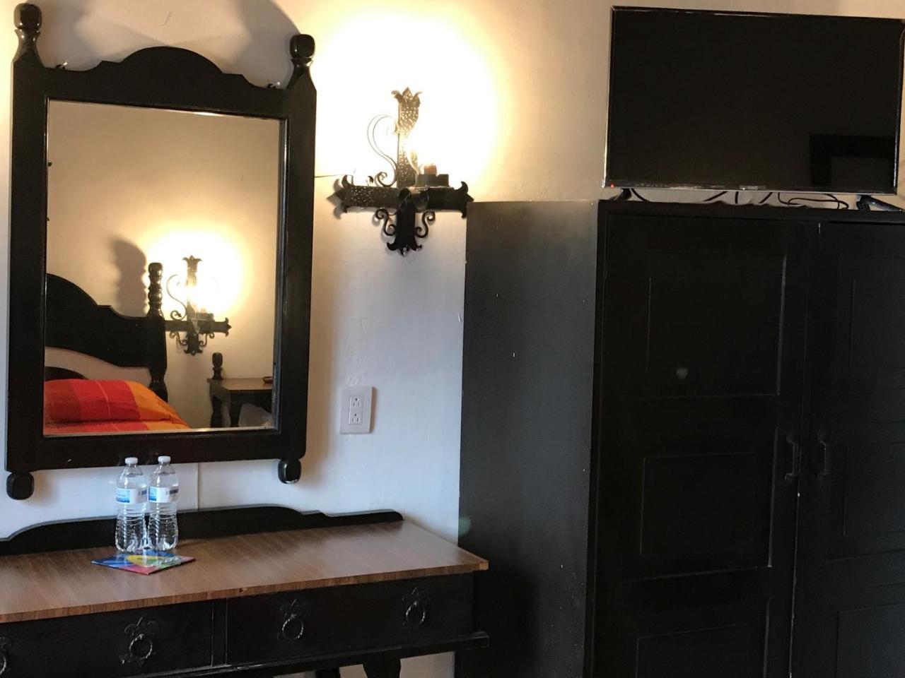 Hotel Villa De Flores Uruapan  Luaran gambar