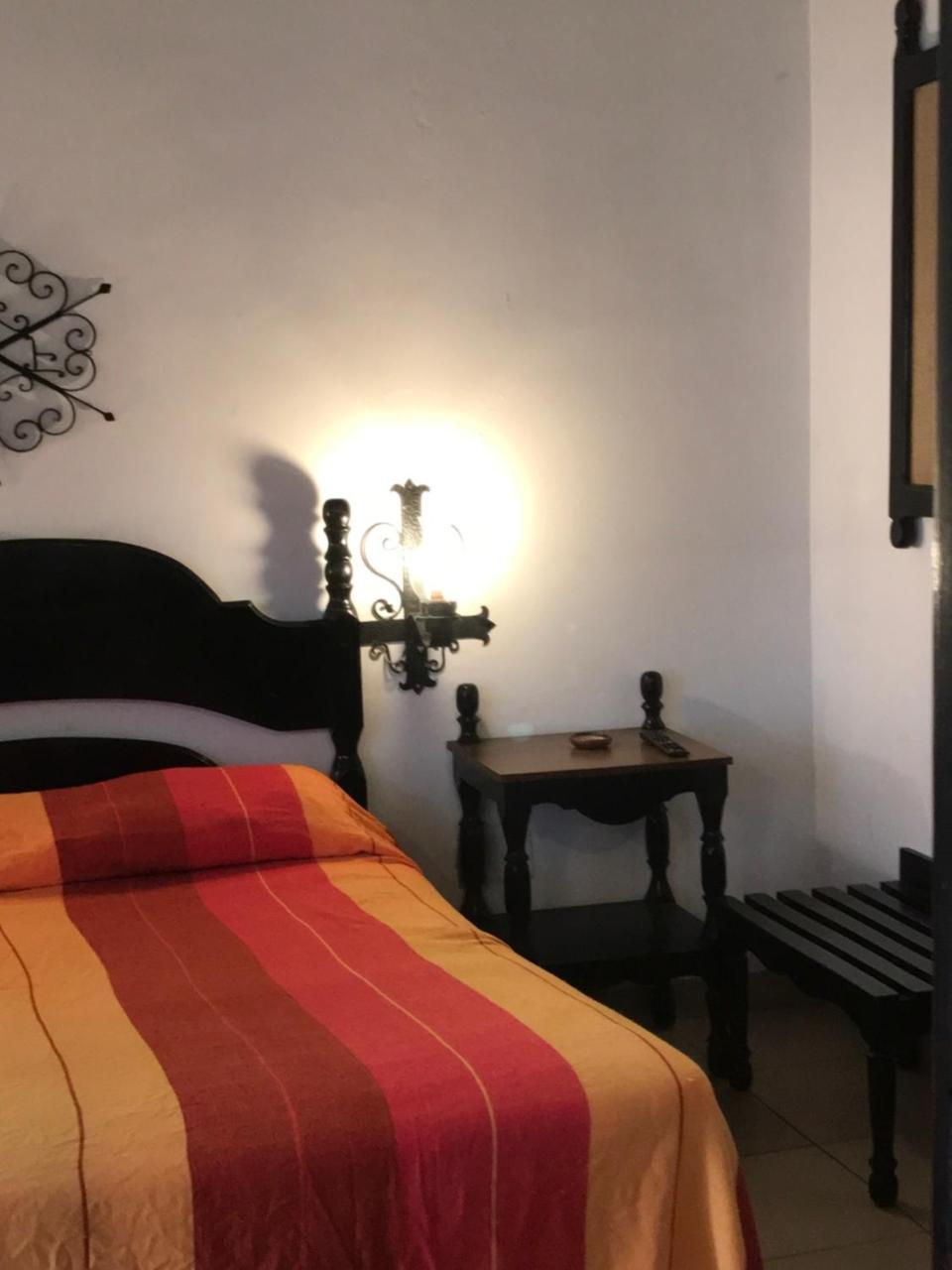 Hotel Villa De Flores Uruapan  Luaran gambar