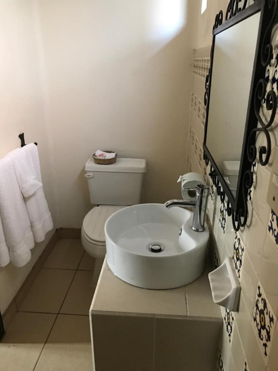Hotel Villa De Flores Uruapan  Luaran gambar