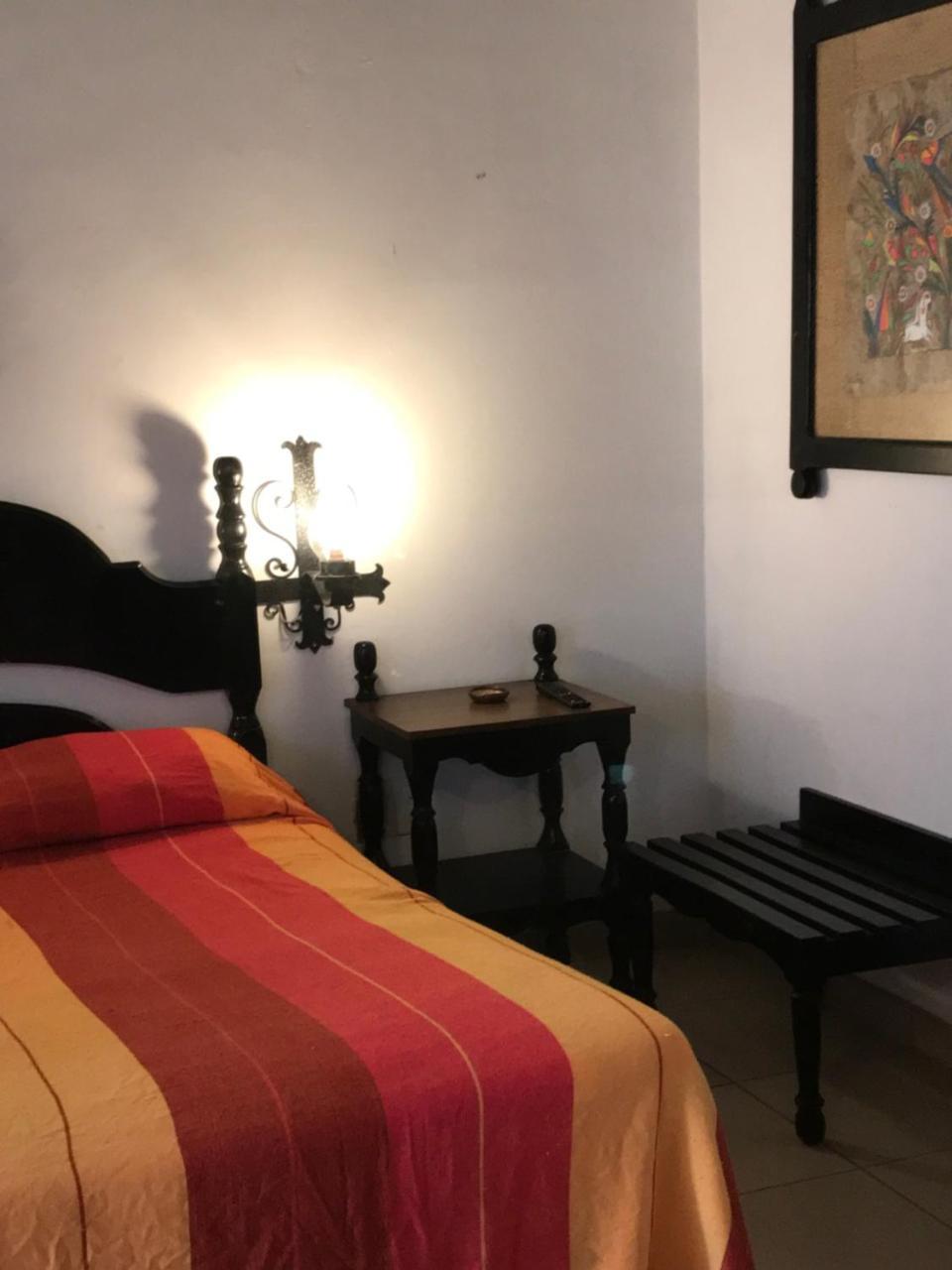 Hotel Villa De Flores Uruapan  Luaran gambar