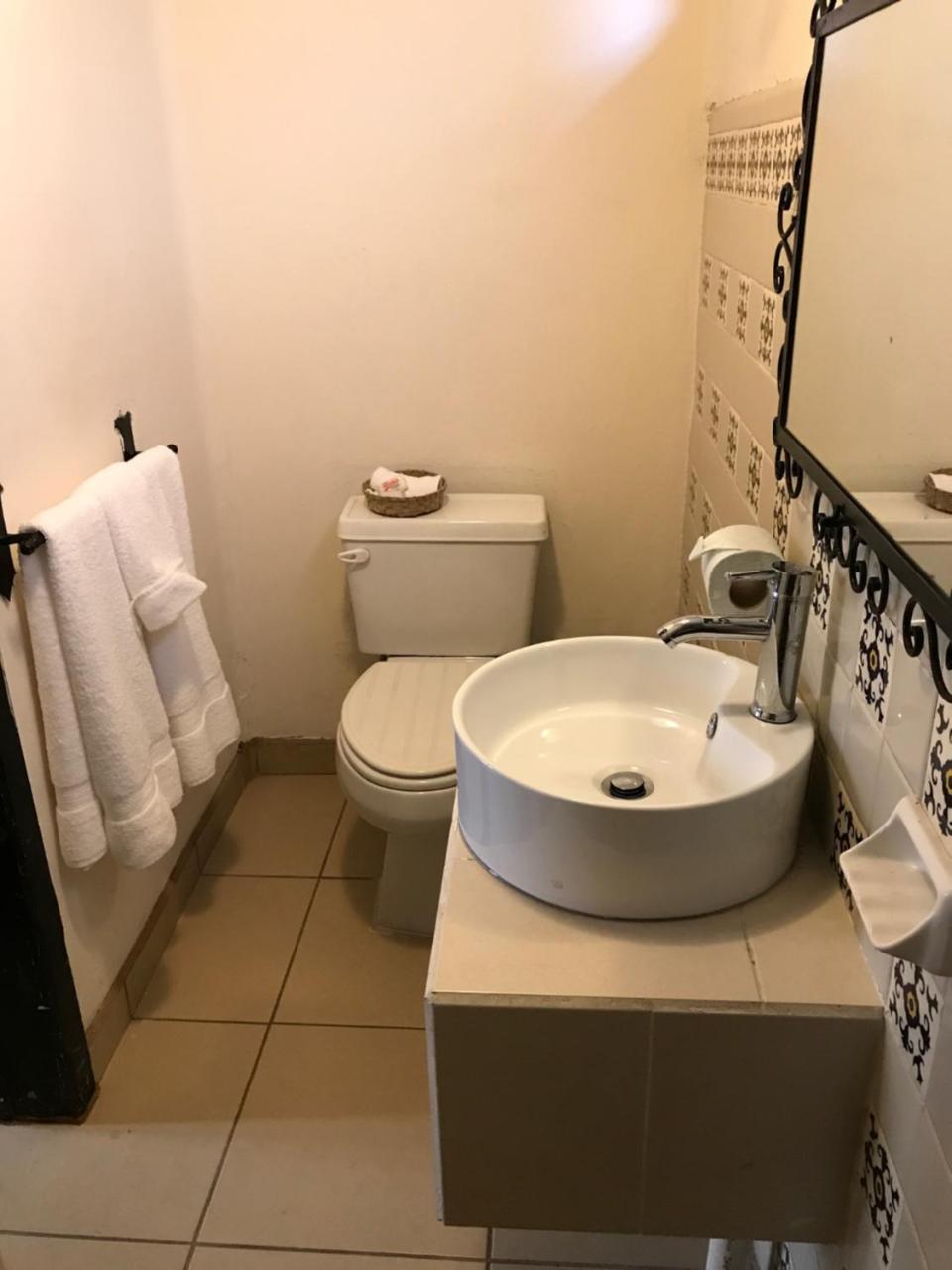 Hotel Villa De Flores Uruapan  Luaran gambar