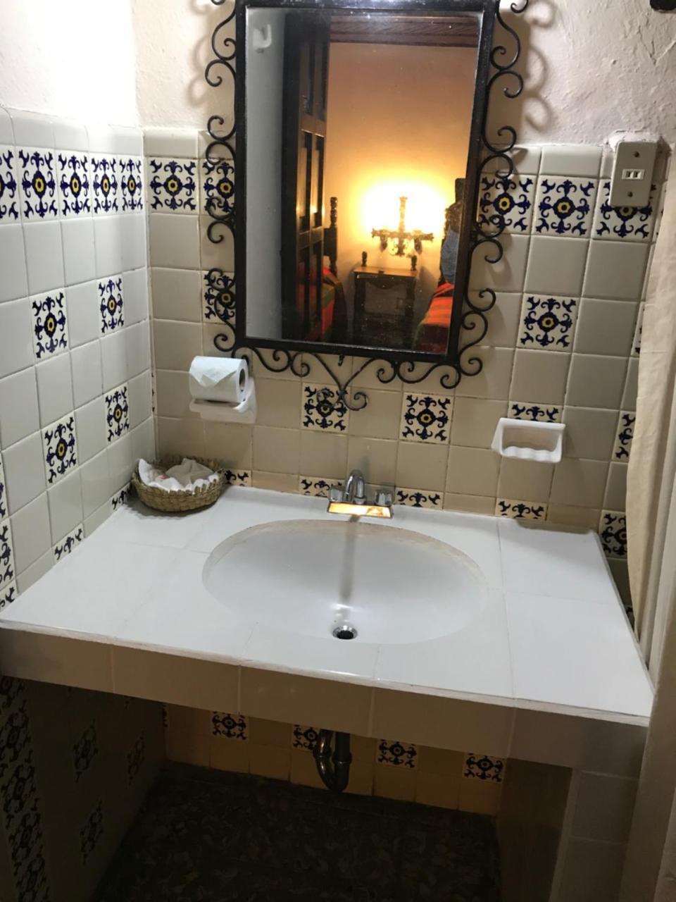 Hotel Villa De Flores Uruapan  Luaran gambar