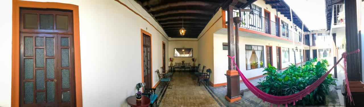 Hotel Villa De Flores Uruapan  Luaran gambar