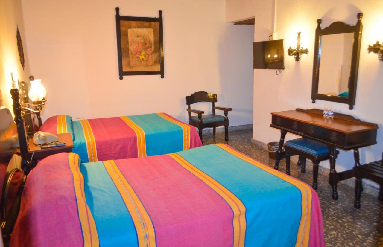 Hotel Villa De Flores Uruapan  Luaran gambar